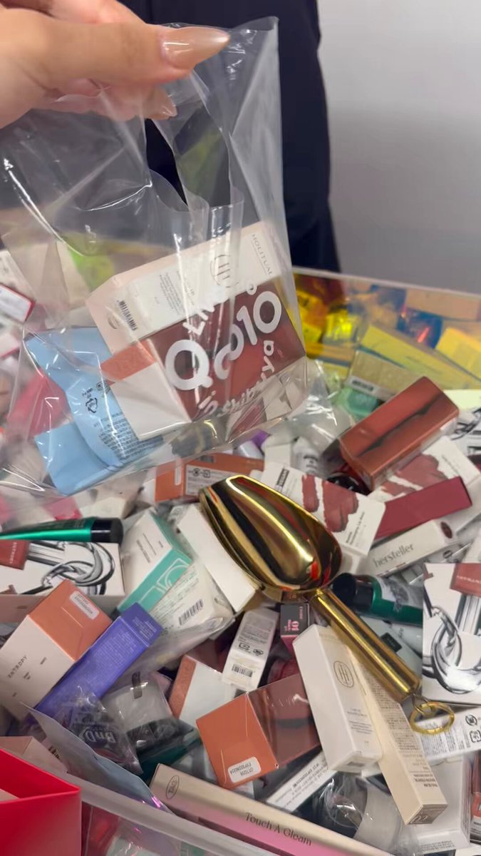 Qoo10のイベントでコスメすくい🪏10秒間で3回もすくえてたんまり🥺🤍