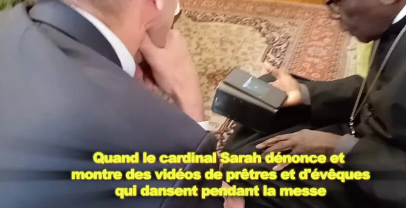 Image for the Tweet beginning: 🌍 ✝️ "Ils vont tuer