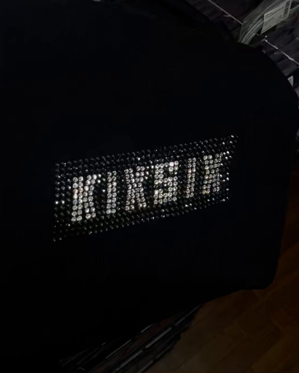 スワロフスキーがキラキラ✨ 11/28 ブラックフライデーにKIXSIX吉祥寺