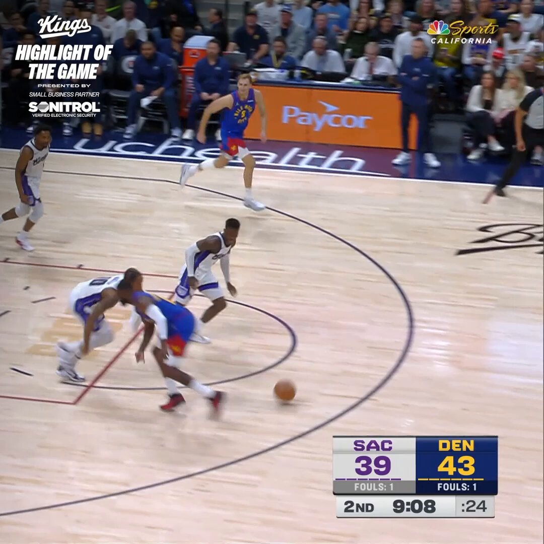 'Lik got serious beef with the rim 🤧🔥

Highlight of the Game presented by @SonitrolSecure  