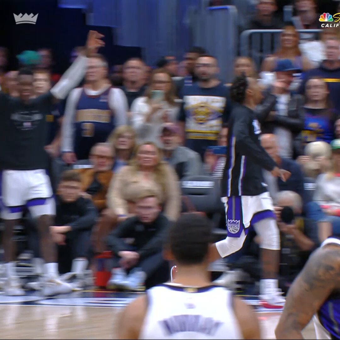 LIGHT THAT 🟣🔦🟣🔦🟣🔦 