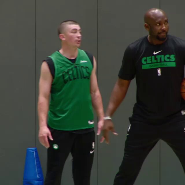 Payton Pritchard is the type of teammate everyone wants on their team 🤝

Boston hosts Orlando at 6pm/et on NBA League Pass.

Watch with your free NBA ID! U.S. only. 