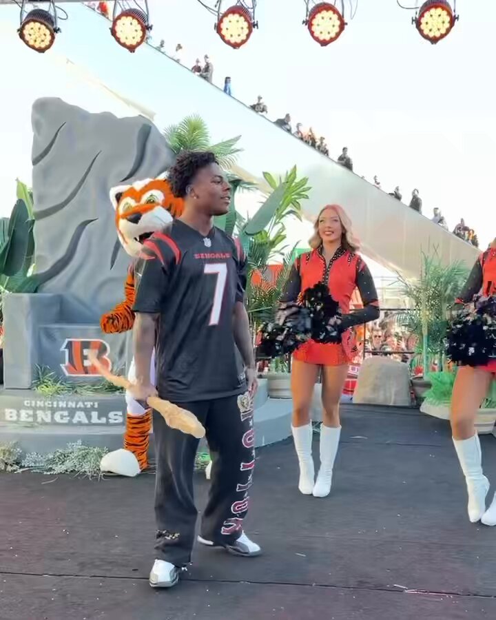 .@ishowspeedsui has us ready to run through a brick wall 😤 