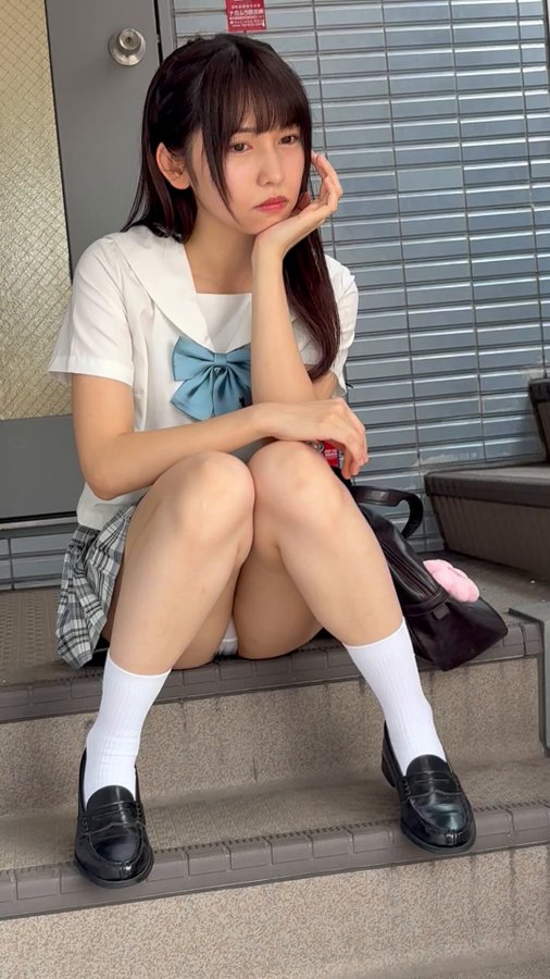 おはよ～♡｜早川真由（@mayu_033030）パンチラ動画まとめ