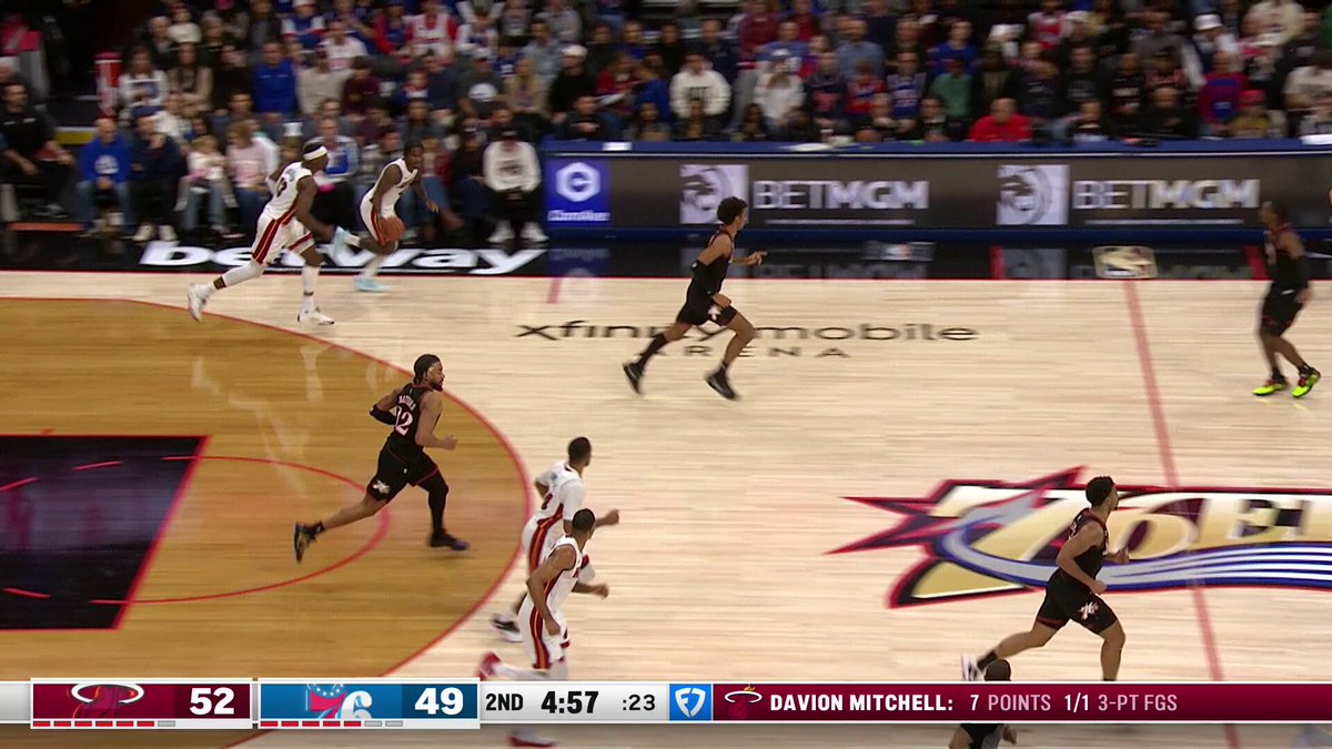 19 pts for Norm in the 1st half at the moment 