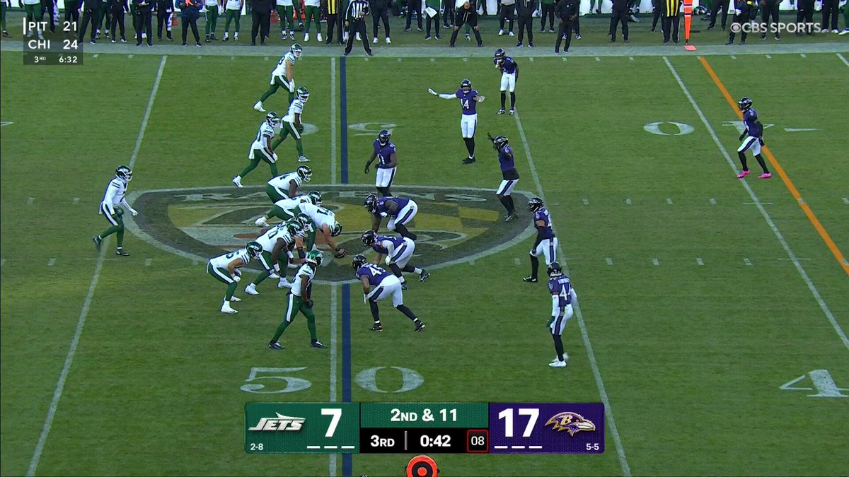 little magic from Tyrod ➡️ 26-yard gain for AD Mitchell

📺: #NYJvsBAL on CBS | @paramountplus 