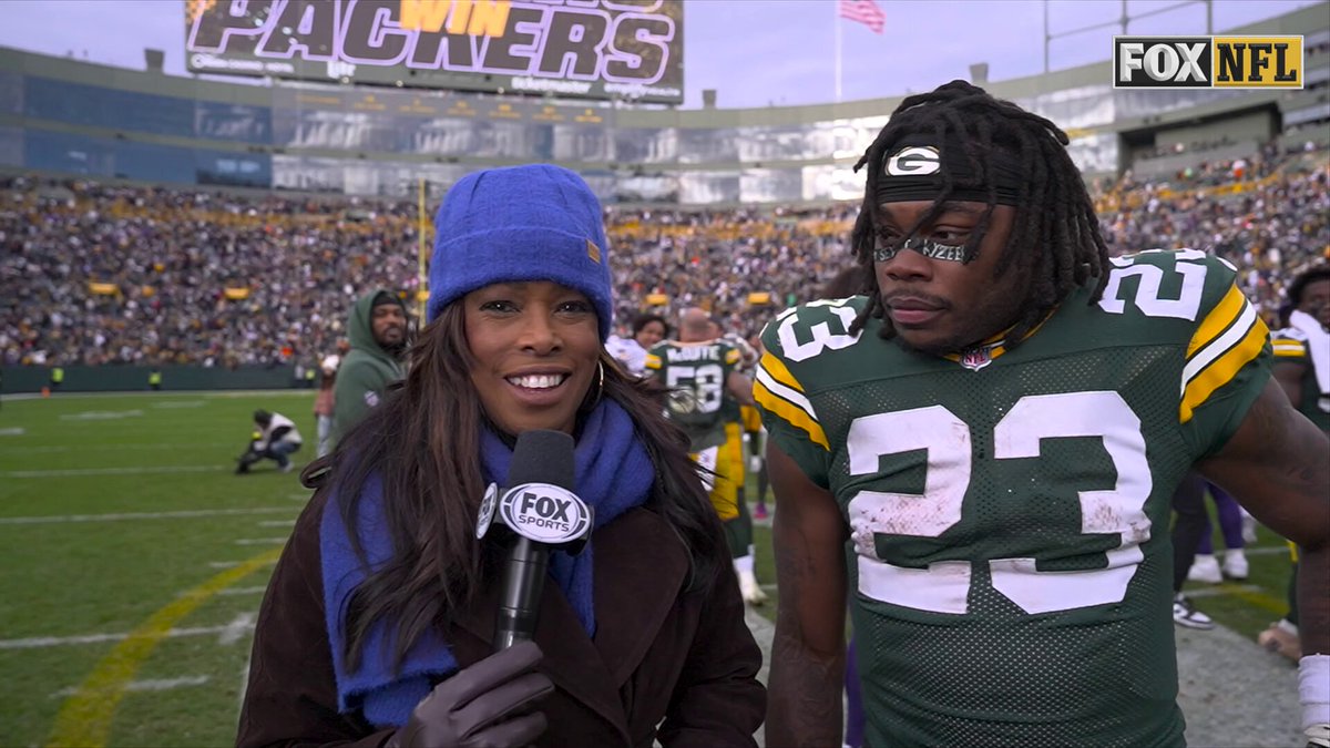 "E-MANNNN!" 🗣️

Our Pam Oliver caught up with Emanuel Wilson after his 2-TD performance in the @packers win 🧀 