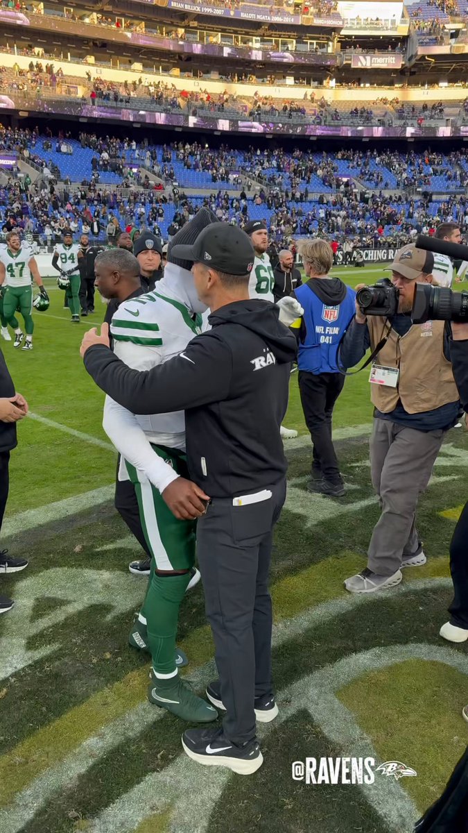 Respect between old friends. 🤝 