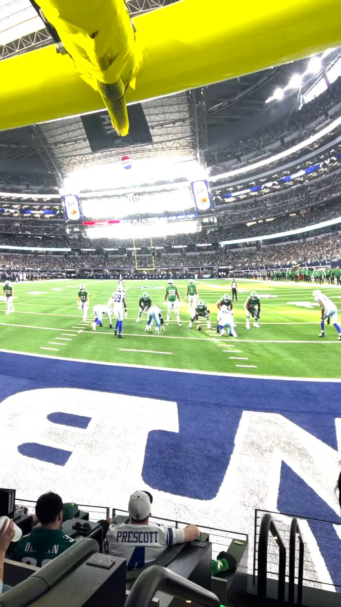 Eagles TD seen from @CosmLosAngeles! 