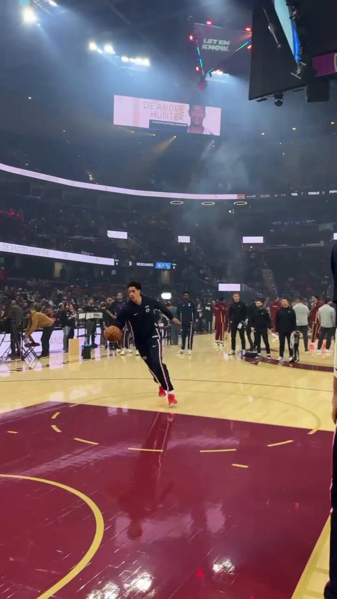 rook had ‘em like 😳😮😮‍💨 with that dunk 