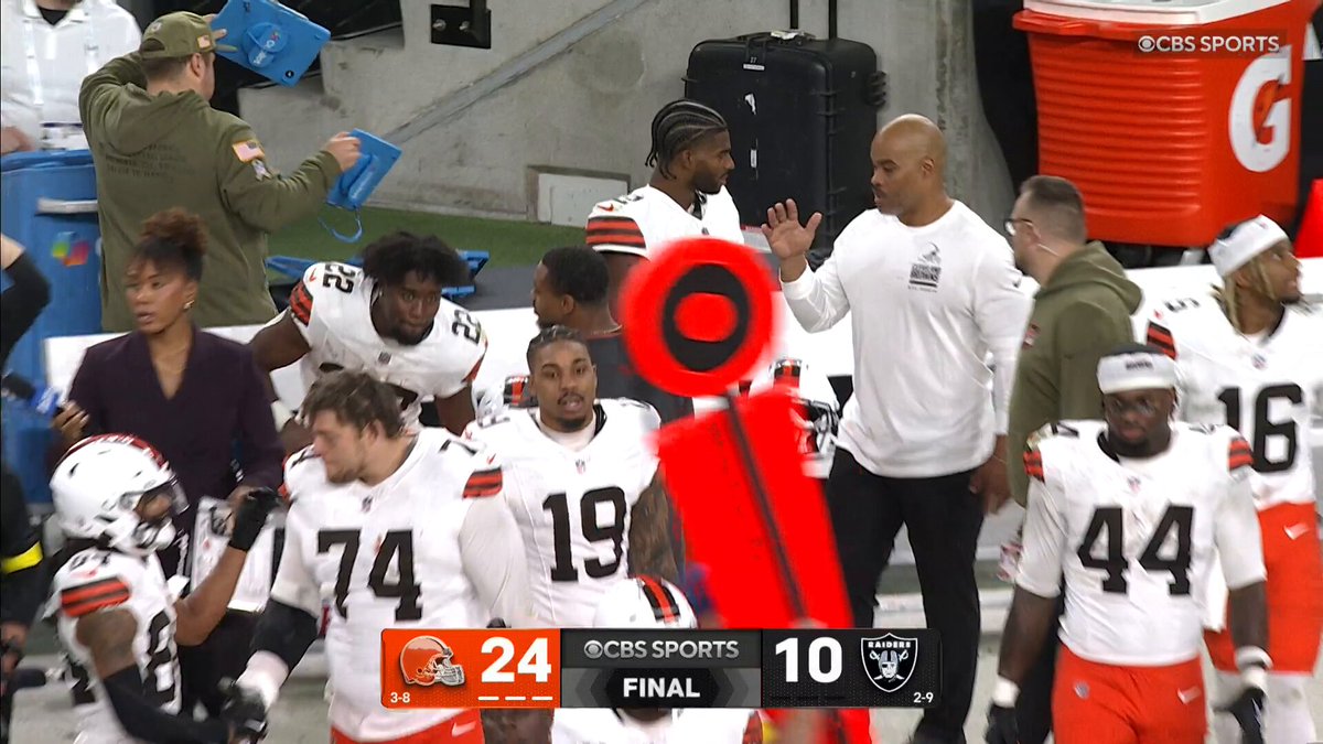 Browns get a win in Shedeur Sanders' first start! 