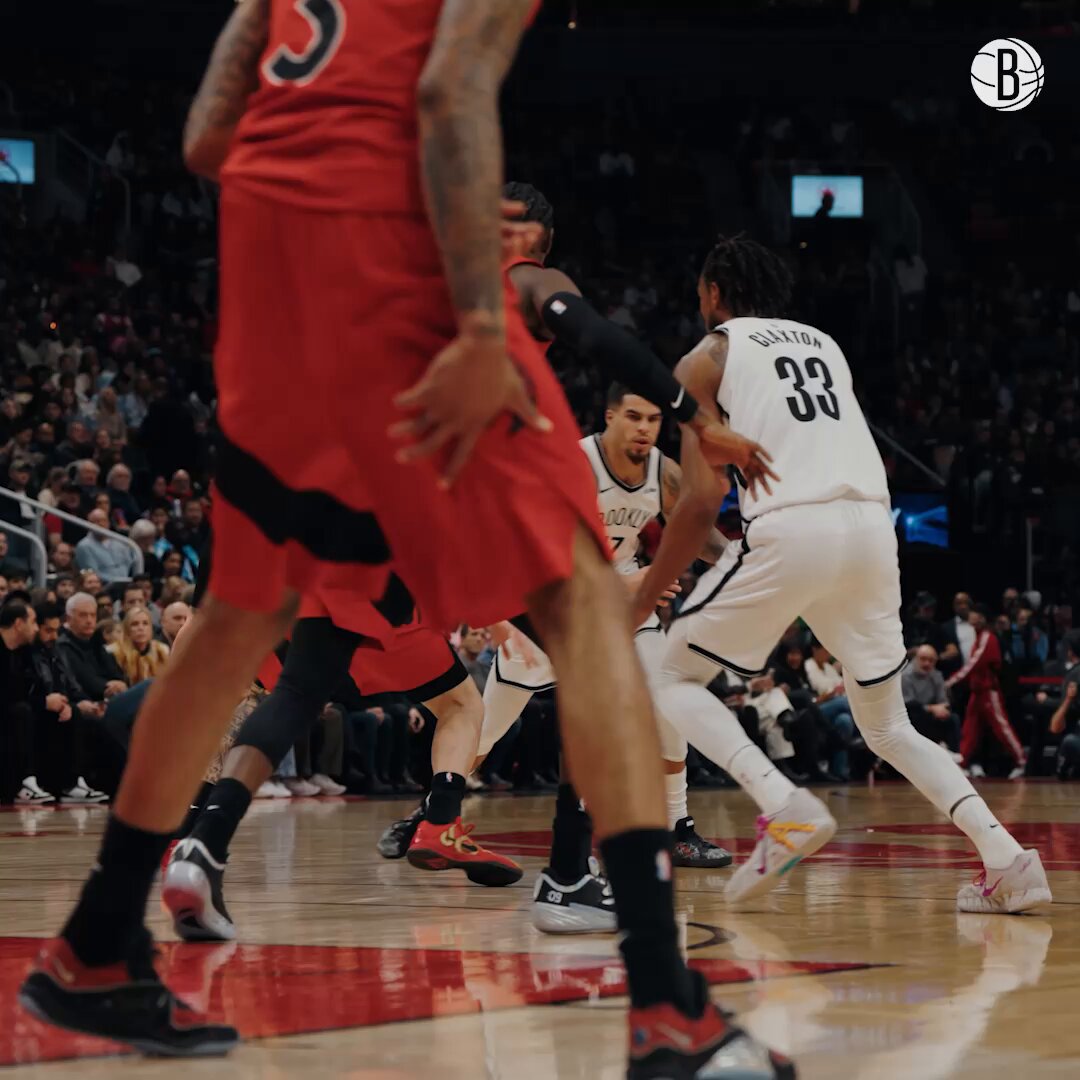 gotta have the sound up for the bench reaction on this one 😂 