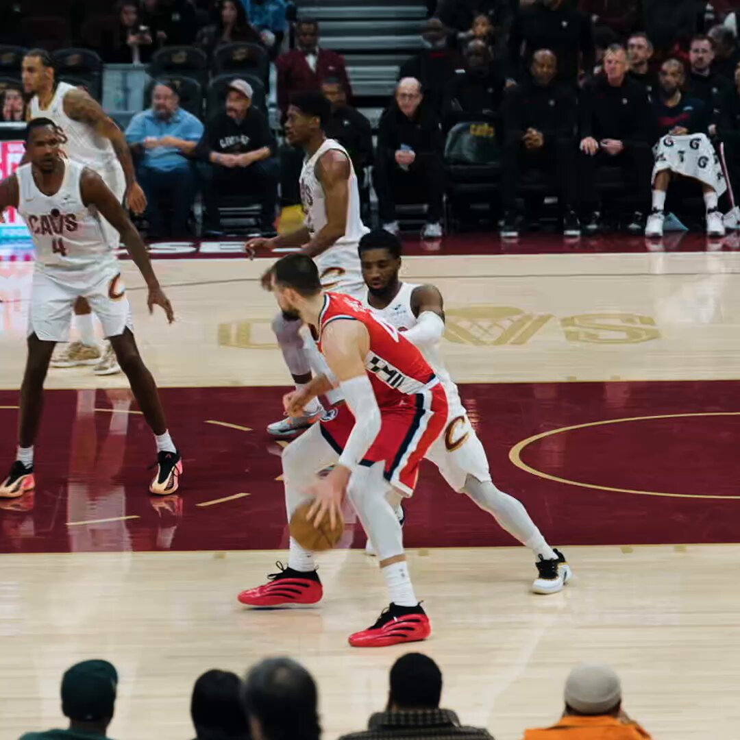 Wait for it... 🖐️🖐️🖐️  