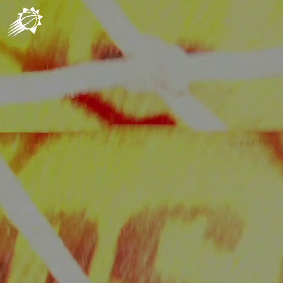 .@ArizonaMBB Head Coach Tommy Lloyd in the house tonight! 