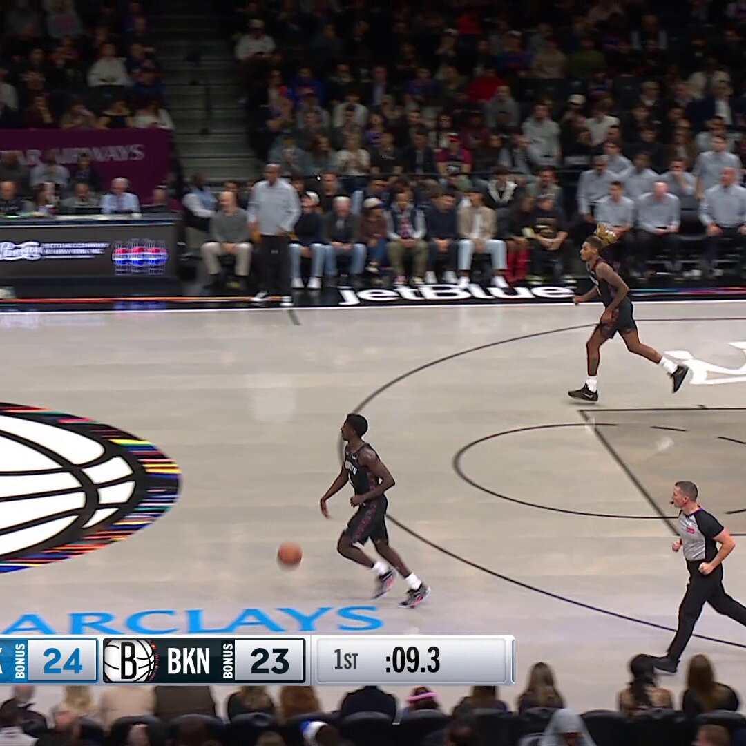 .@NoahClowney....YOU BET! 👌

8 points in the 1Q for Stretch 