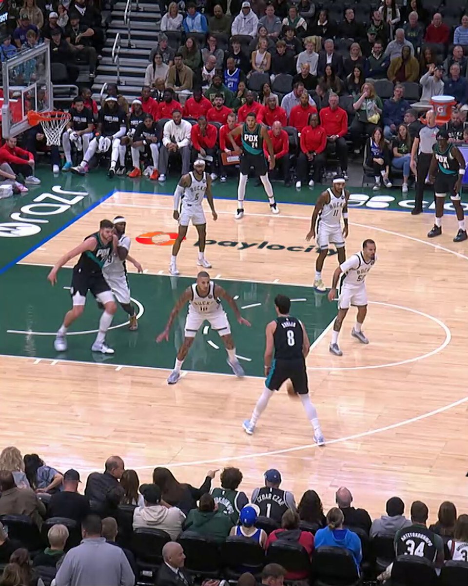 Deni is 3/4 from three tonight 😮‍💨 