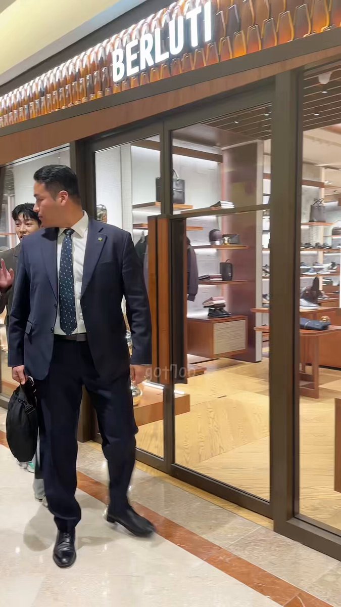 ZIG様(⁠ノ⁠◕⁠ヮ⁠◕⁠)⁠ノ⁠*⁠.⁠✧ Zigzag - New look - Crimson Lotus - Visual Kei promotion