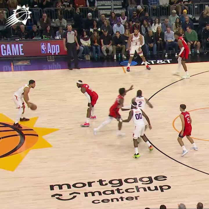 Our 8 3PM in the first half tonight, means you get a free burger tomorrow!

With 7+ threes made in the first half, get a free Western Bacon Cheeseburger® OR a Famous Star® with Cheese tomorrow at a Valley @CarlsJr  with the purchase of a large fountain drink. 