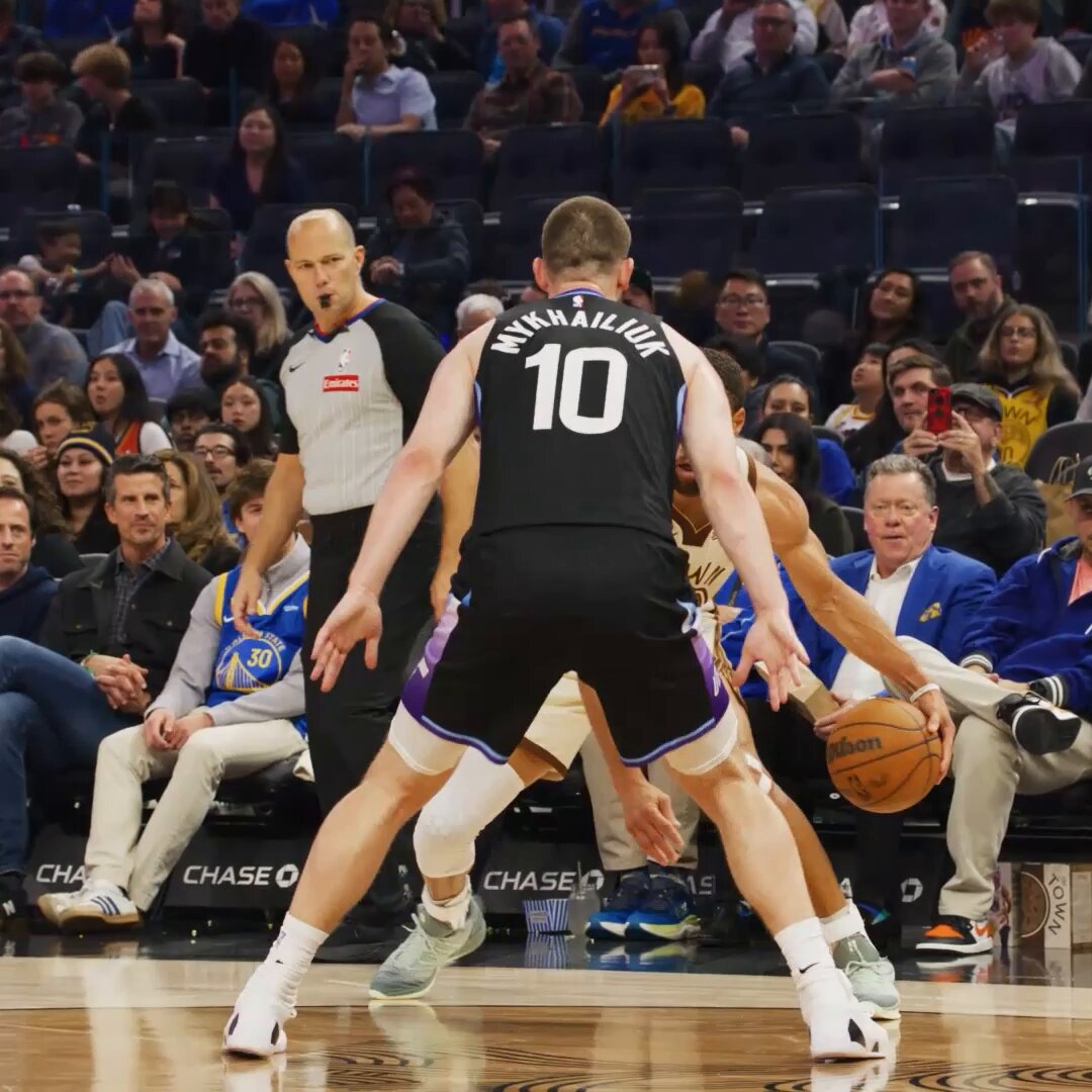 Just Stephen doing what Stephen does best 