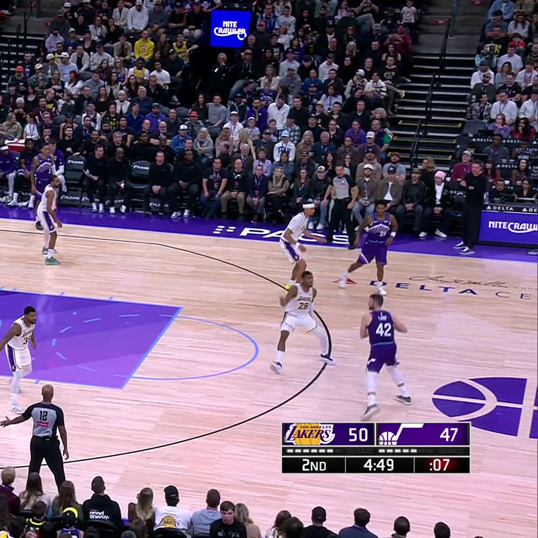 LUKA MAGIC ON FULL DISPLAY THIS SEASON 🪄

34.5 PPG (leads NBA) 
8.9 APG (4th in NBA) 
2.0 SPG (4th in NBA)
8.8 RPG 

The FIRST player in league history with 400+ PTS and 100+ AST through 12 games can lead the Lakers to the Knockout Rounds with a win at 8pm/pt on NBC/Peacock 🏆 