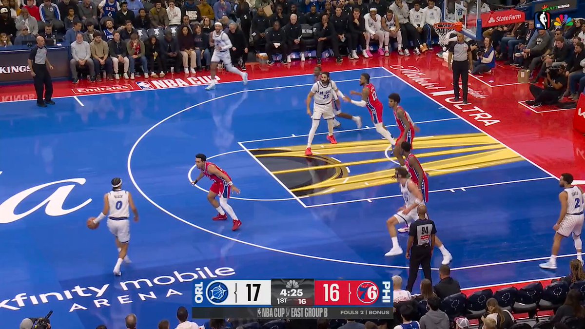Tyrese Maxey steal & score!

🆚 ORL-PHI • East Group B
🏆 @emirates NBA Cup on NBC & Peacock
📺 Check your local listings 