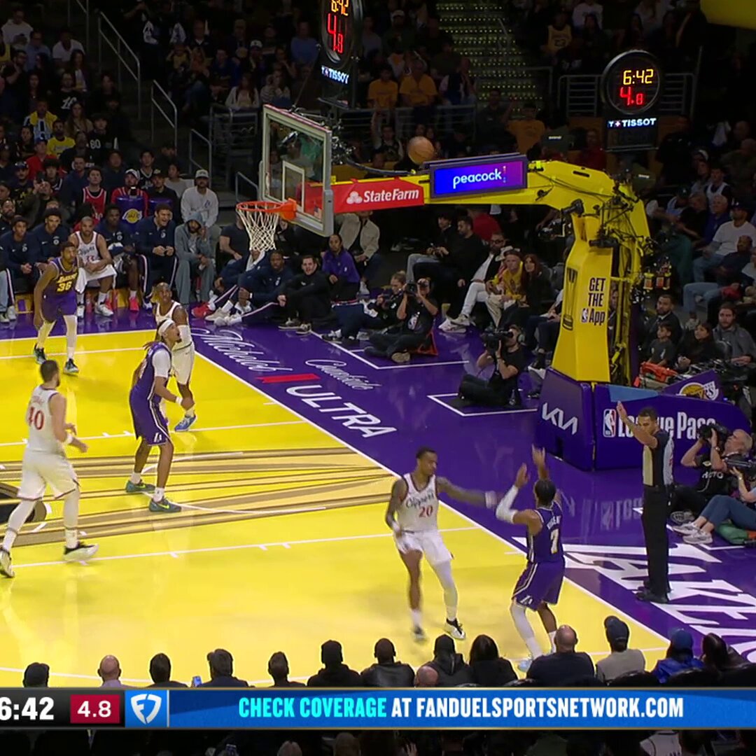 Keepin' up with Kawhi 🖐️ 