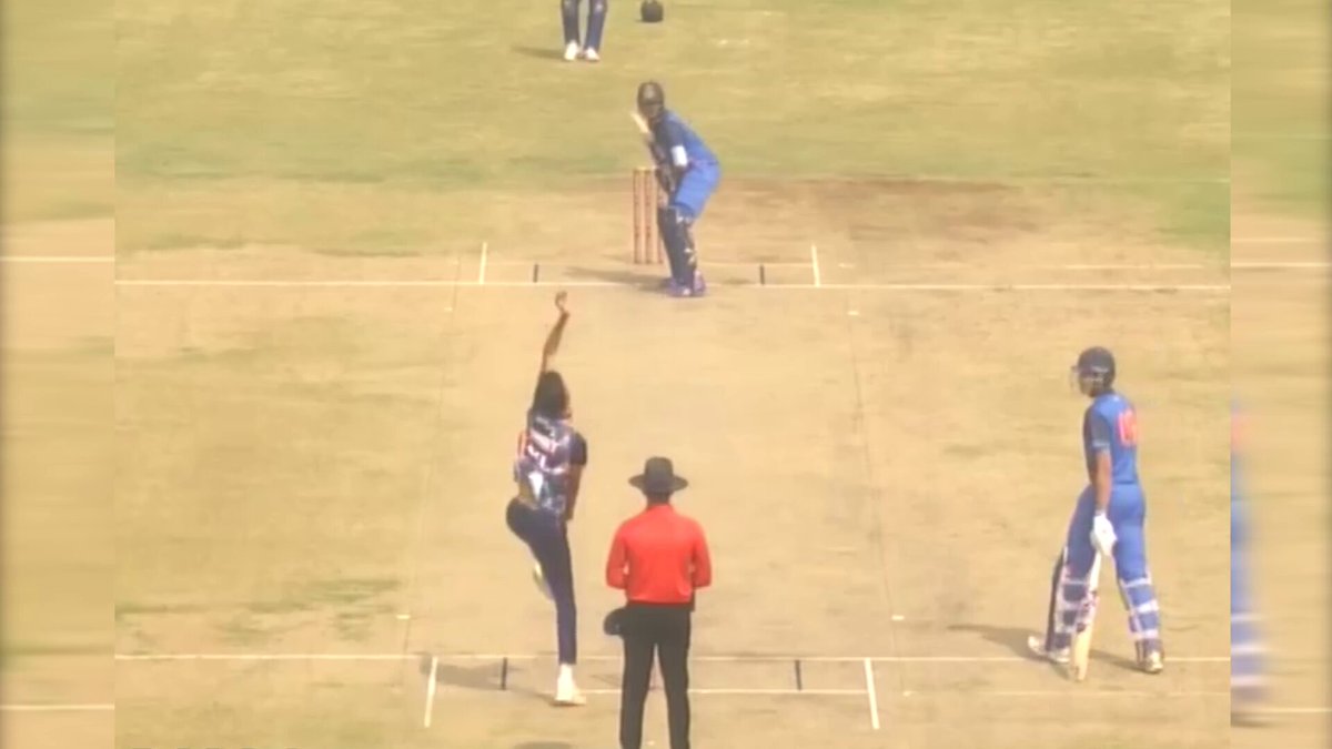 URVIL PATEL SMASHED 31 BALL Picture