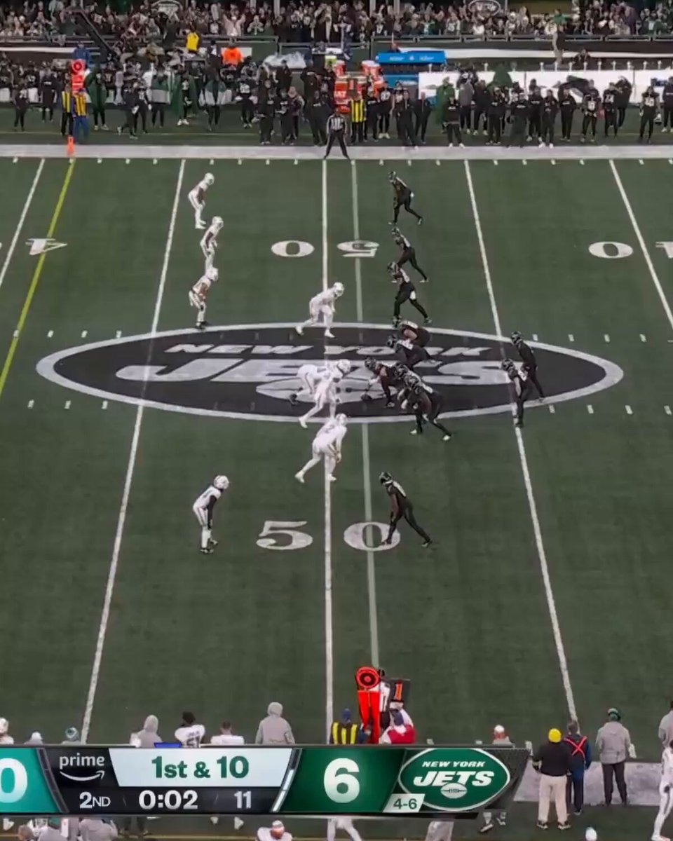 We really had a 99-yard pick-six in the first Black Friday game 😳 @Gatorade

Stream CHIvsPHI FREE on Prime Video – Friday 3pm ET
Also streaming on @NFLPlus 