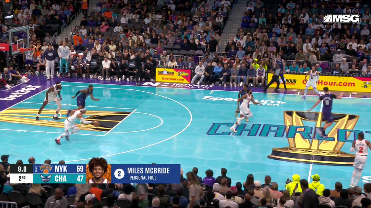 Josh Hart at the half for the Knicks:

19 PTS I 7-9 FGM I 3-3 3PM I 18 MIN

New York ends the 1H on a 20-5 run!

🏆 NYK-CHA • East Group C 
@emirates NBA Cup on NBA League Pass 