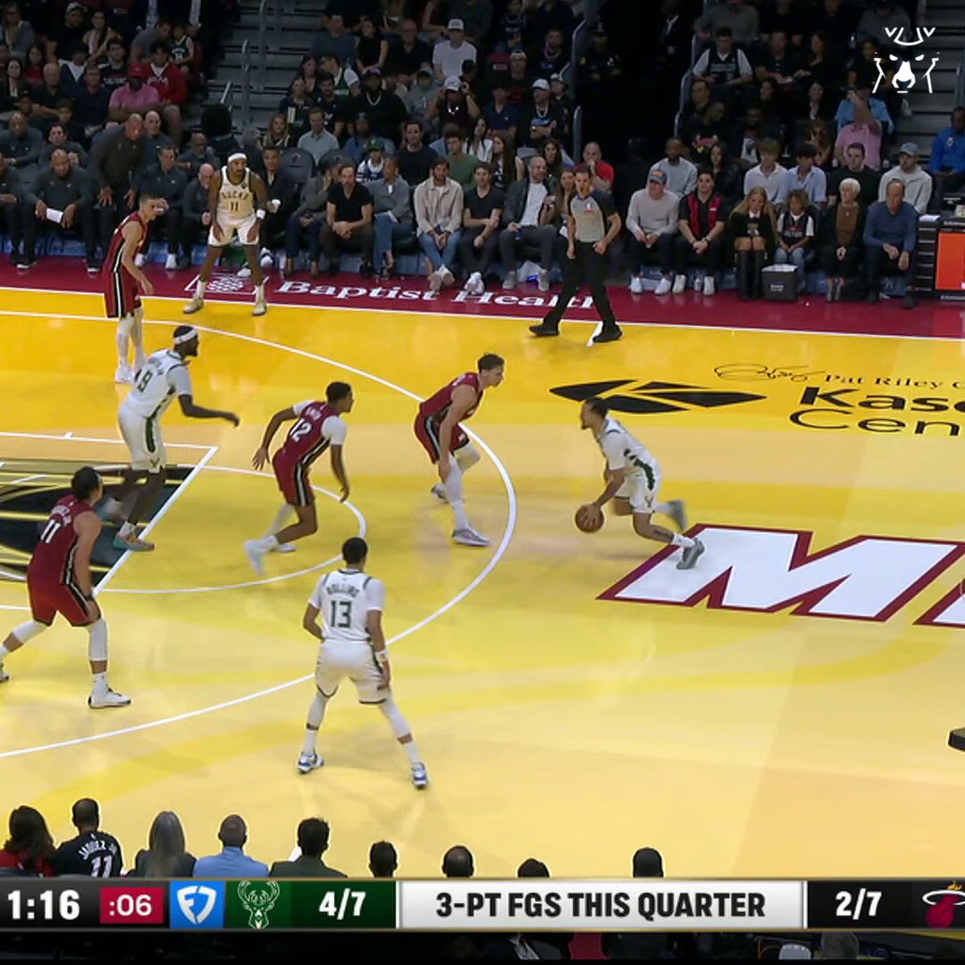 Sims showing off with the reverse lay and alley-oop! 