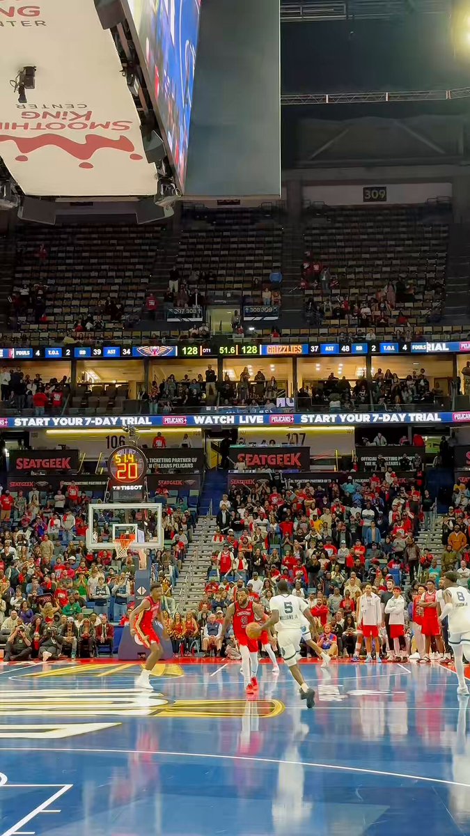 Trip delivers to Jaylen for the lead late in OT‼️ 