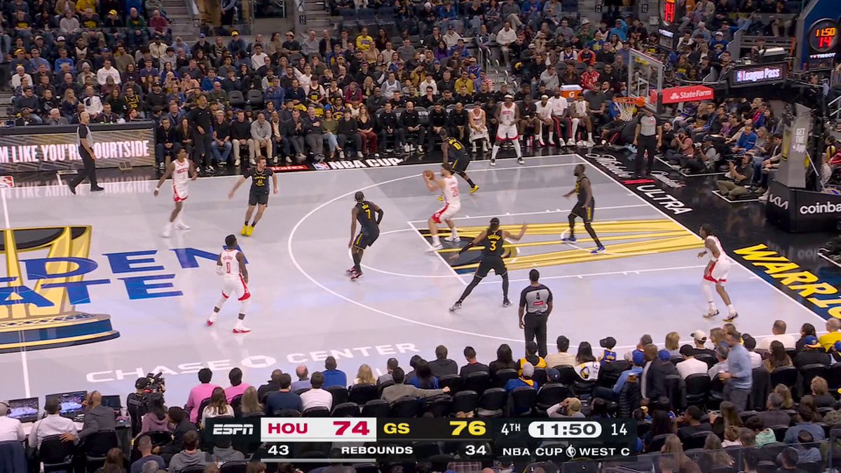 Back-and-forth action LIVE from the Bay...

Aaron Holiday gives Houston their 1st lead of the game!

🏆 HOU-GSW • West Group C
@emirates NBA Cup on ESPN 