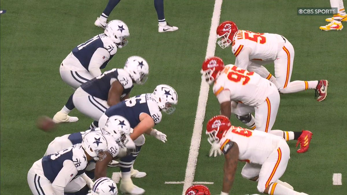 Chris Jones doing Chris Jones things 😤

KCvsDAL on CBS/Paramount+
Also streaming on @NFLPlus 
