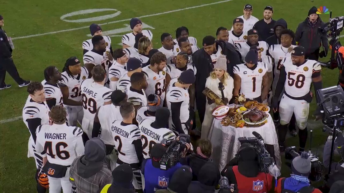 Joe Burrow adds Madden Thanksgiving MVP to his accolades 🙌 