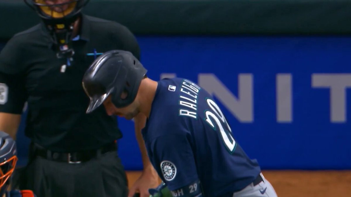 Top Plays of 2025: No. 35

Cal Raleigh crushes home run No. 57, setting a new Mariners single-season home run record! 