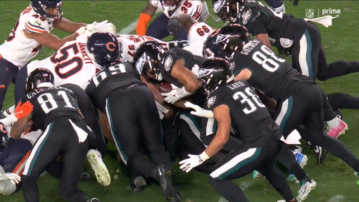 .@nahwrig said "I'll take that"

📺: @NFLonPrime | #ProBowlVote 