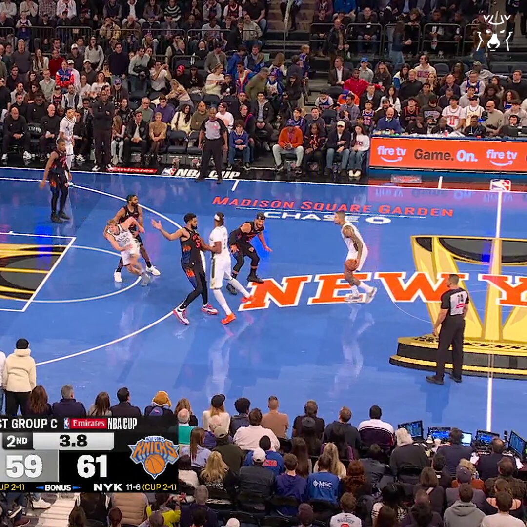 Kuz drills the deep shot to end the half. 