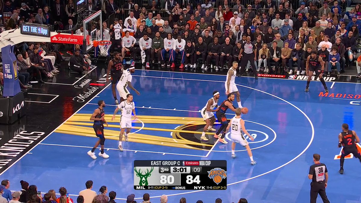 Jalen Brunson with the crafty bucket!

He has a game-high 28 for the Knicks.

🏆 NYK clinches East Group C with a win
@emirates NBA Cup on Prime 