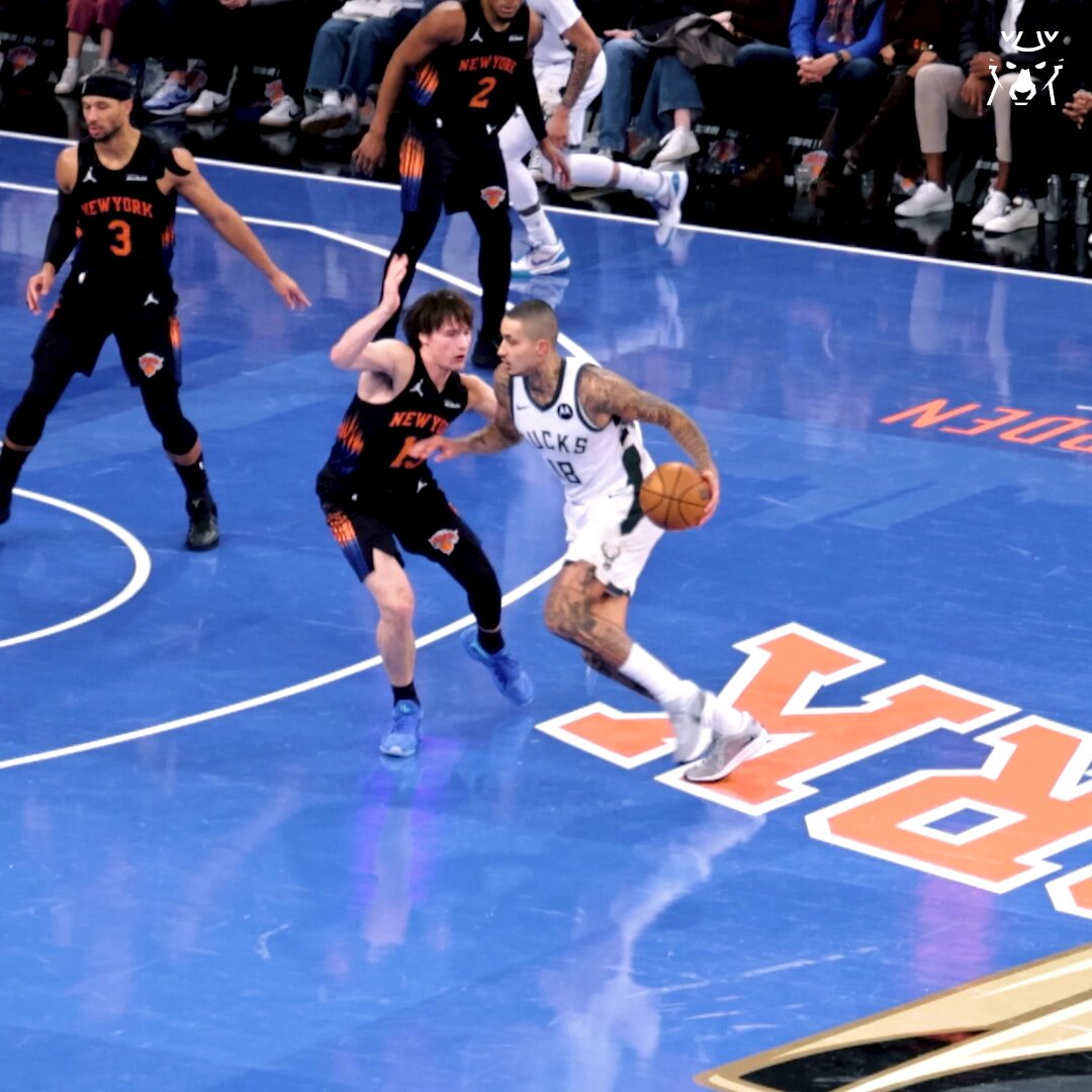 Kuz up to 14 points on 100% shooting. 