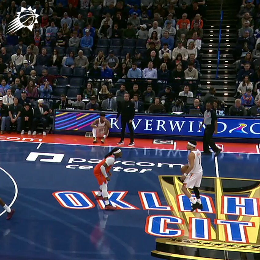 And oneeeee 🗣️

Book driving through all five defenders! 