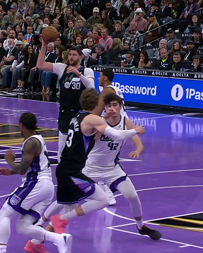 new season-high in assists for Nurk (he's got nine) 🇧🇦

#TakeNot | @bosnianbeast27 