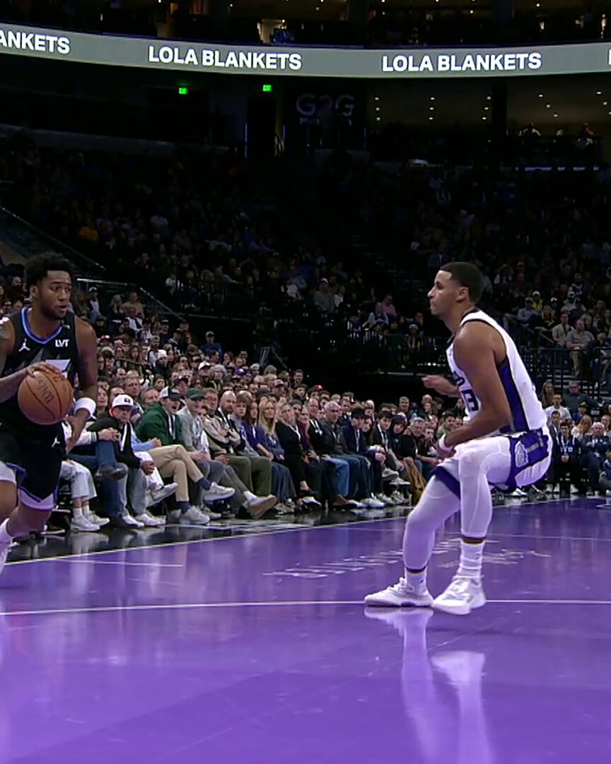 Brice with a cool 18 on the night so far 🥶

#TakeNote 