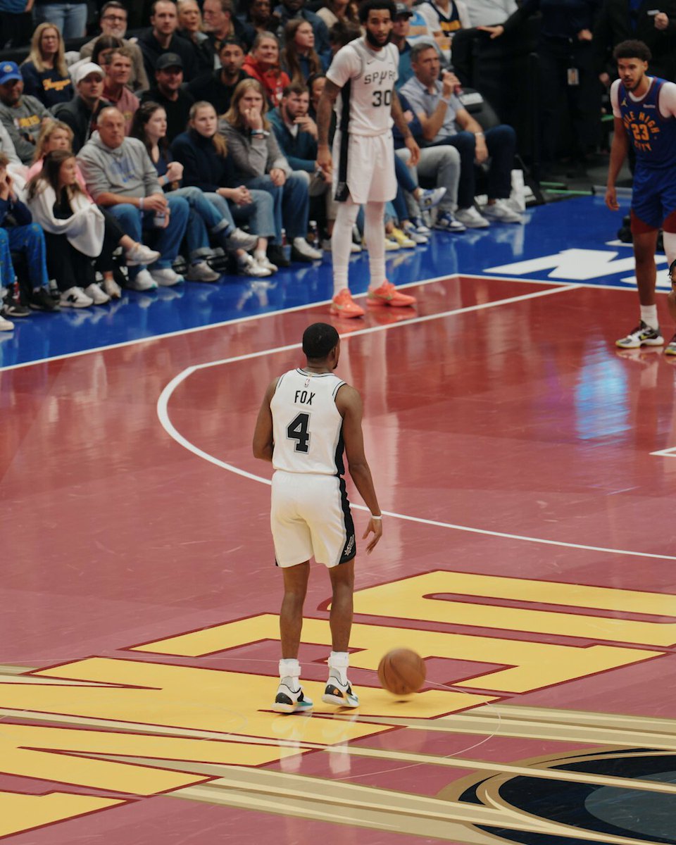 WALKING BUCKET @Yvngdevo 🪣 