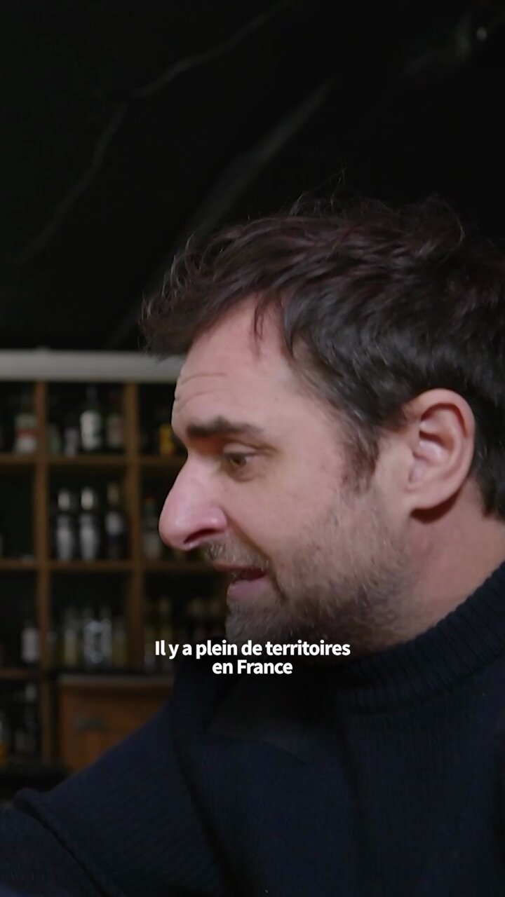 Actuellement au Théâtre de la Pépinière avec la pièce "C'est comme ça", Grégory Montel était invitée dans Le Figaro La Nuit. L'acteur emblématique de la série "Dix pour cent" a racheté un cinéma dans sa ville natale de Digne-les-Bains et s'inquiète du manque d'accès à la culture