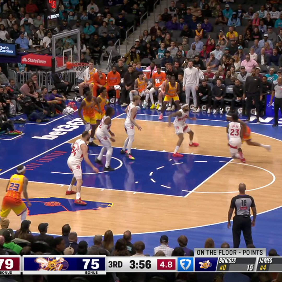 the dedication to the bucket 🫡

📹 @FDSN_Hornets | @MilesBridges 