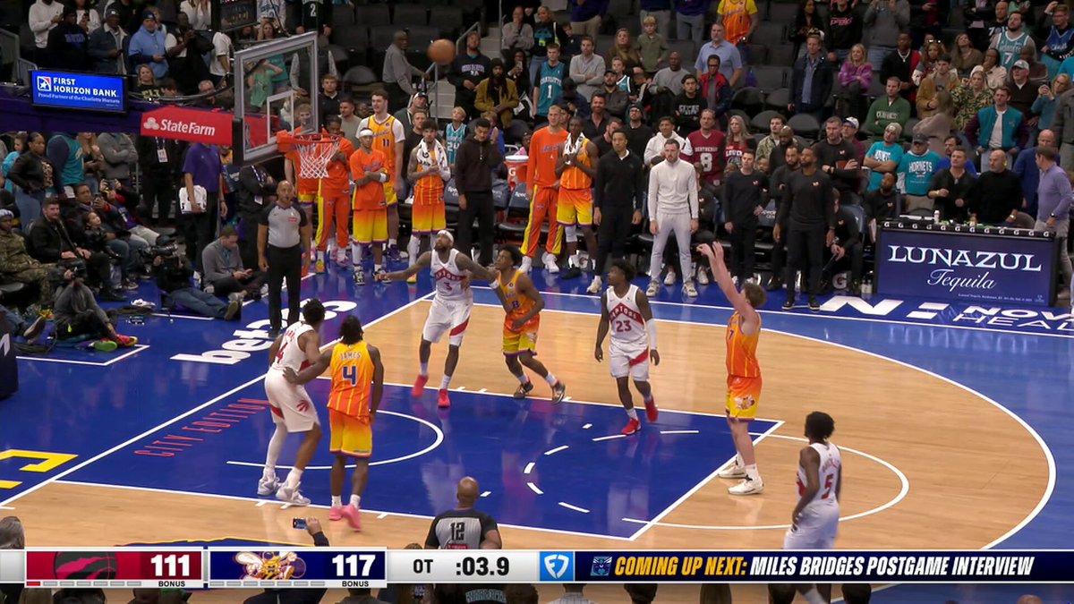 17-POINT HORNETS COMEBACK COMPLETE!

Miles Bridges: 35 PTS (10 in OT)
Kon Knueppel: 20 PTS, 4 3PM 