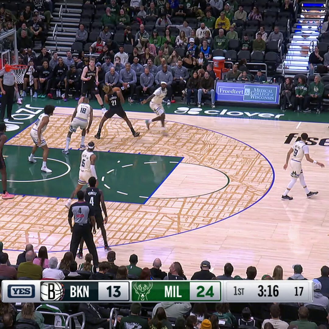 Danny Wolf in the first half:

📊 17 PTS | 6-9 FG | 4-5 3FG 