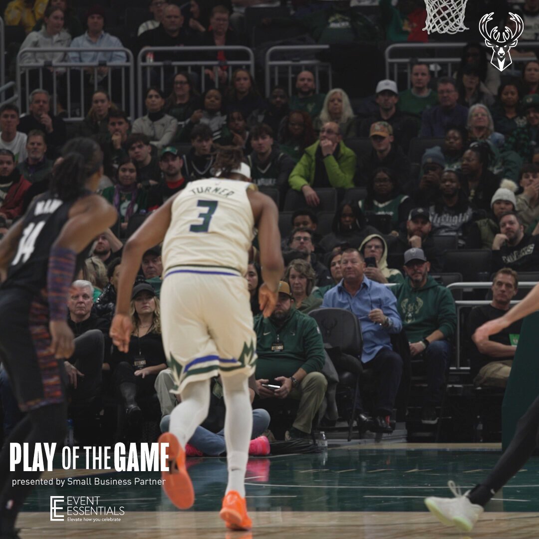 This angle of MT's massive dunk. 🪓 