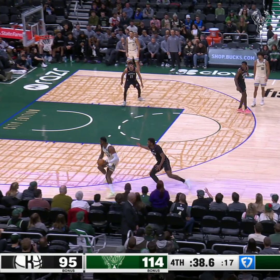 THANASTY LEFTY THROWDOWN HAD THE WHOLE SQUAD HYPE. 