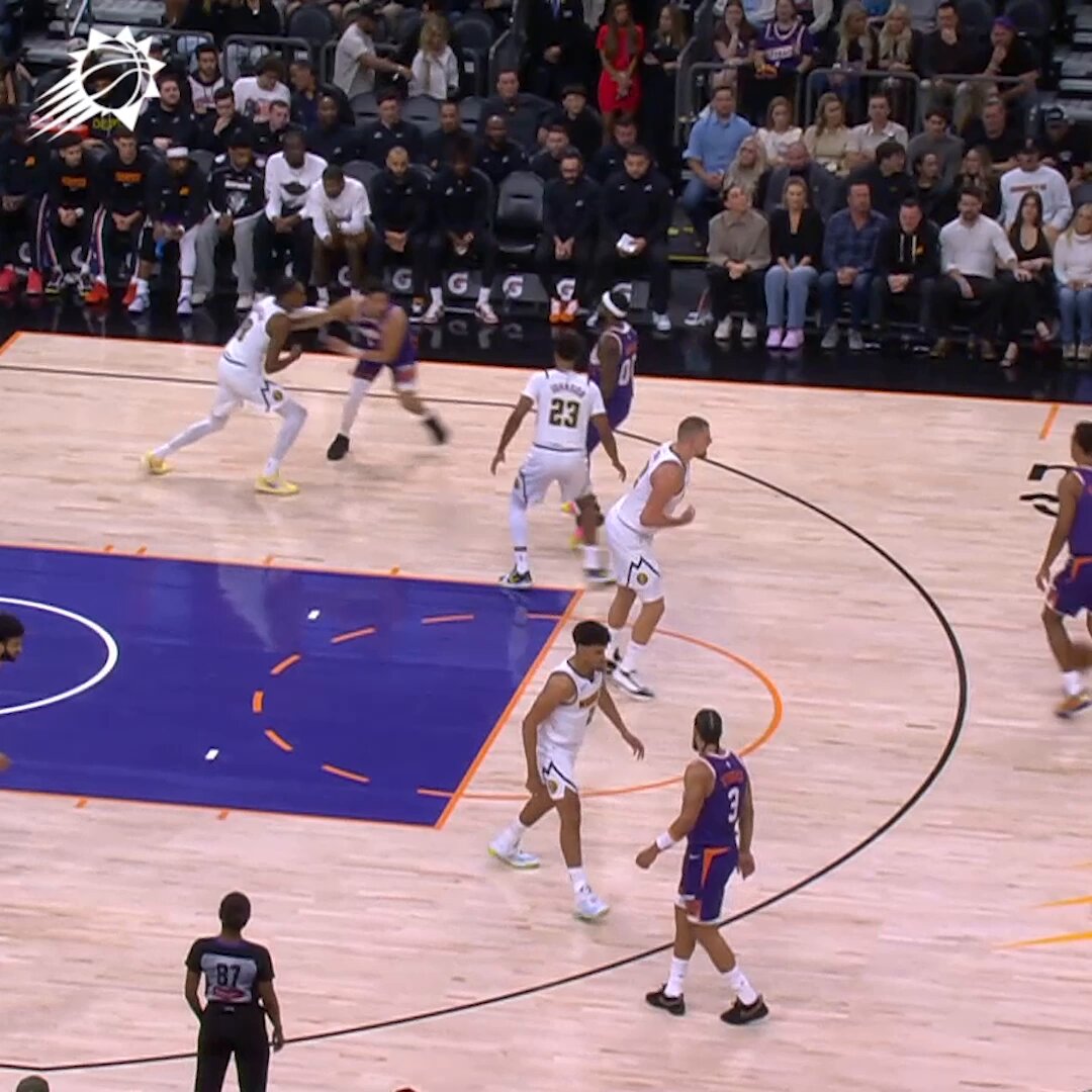 THREES = BURGERS!  

With 7 threes made in the first half, get a free Western Bacon Cheeseburger® OR a Famous Star® with Cheese tomorrow at a Valley @CarlsJr with the purchase of a large fountain drink. 